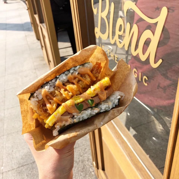 台北「飯飯堂」新開幕吃得到道地沖繩飯糰~海大蝦天婦羅握飯丸、台灣風味限定版都是必吃！