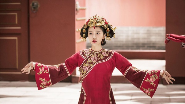 《如懿傳》為主斷腿的惢心是隱藏版女神！曾是運動員也是芭蕾舞者，新劇《青春鬥》定檔成鄭爽閨蜜