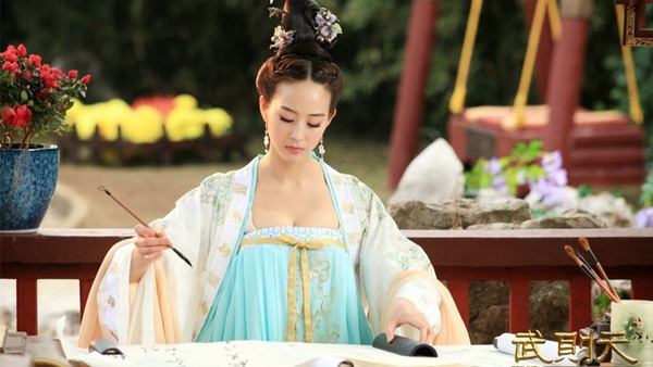 《如懿傳》海蘭絕對是古裝劇女神！張鈞甯28個古裝美照讓人見識什麼是神仙顏值