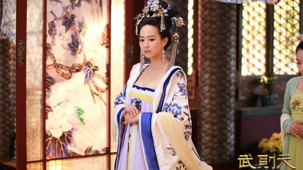 《如懿傳》海蘭絕對是古裝劇女神！張鈞甯28個古裝美照讓人見識什麼是神仙顏值