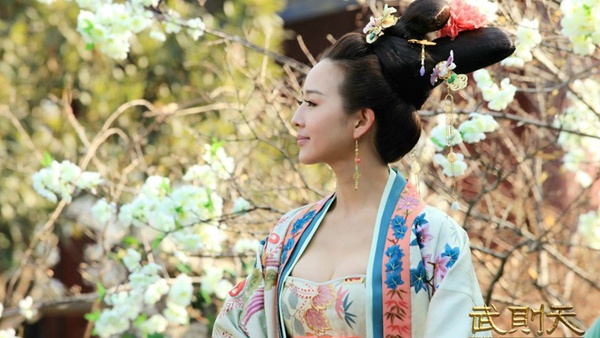 《如懿傳》海蘭絕對是古裝劇女神！張鈞甯28個古裝美照讓人見識什麼是神仙顏值