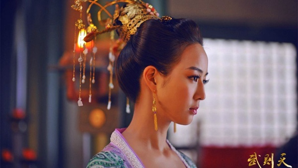 《如懿傳》海蘭絕對是古裝劇女神！張鈞甯28個古裝美照讓人見識什麼是神仙顏值