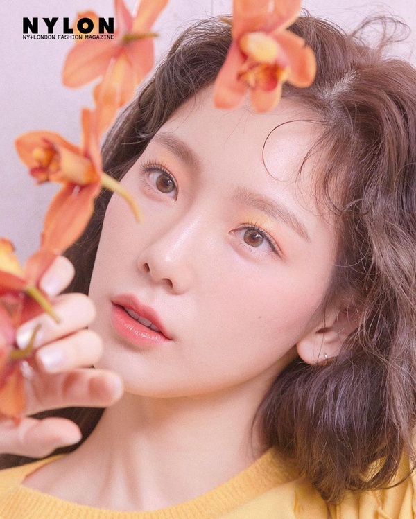 PONY粉紅「梨花妝」眼妝關鍵！解密咖啡色睫毛膏，這樣畫眼睛秒放大！