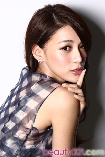 最佳「天使顏」女星王思平！性感有設限，火力全開練演技！