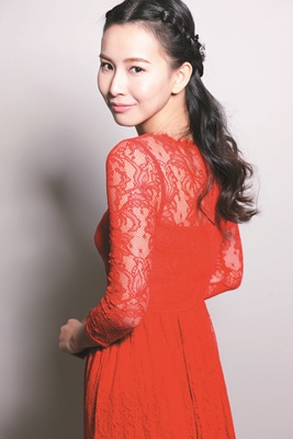 春天就用「羅馬編髮」化身春的浪漫女神!