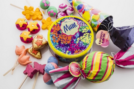 「LUSH」開始發售數量限定的母親節禮物！