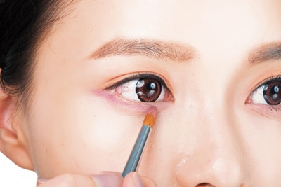 ​胖粗眉退下，帶有女人味的「英氣眉」正夯！
