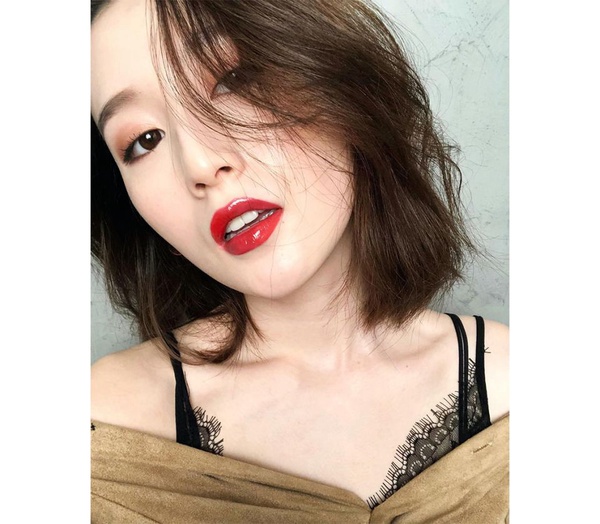 「櫻桃番茄紅唇」Pony、heizle擦了超顯白~ 開架相似色追流行不買貴!