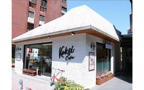 買咖啡送早餐! 工業風的健康輕食Kaksi Café