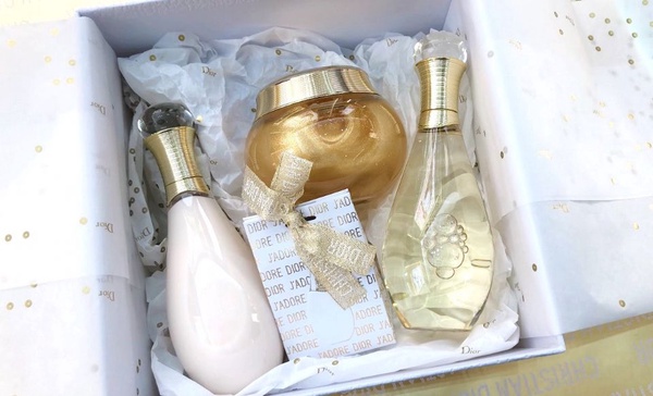 2019「聖誕香氛」特搜！DIPTYQUE聖誕限定蠟燭、DIOR香氛沐浴，香奈兒「香氛珠寶盒」澎湃華麗必收藏！