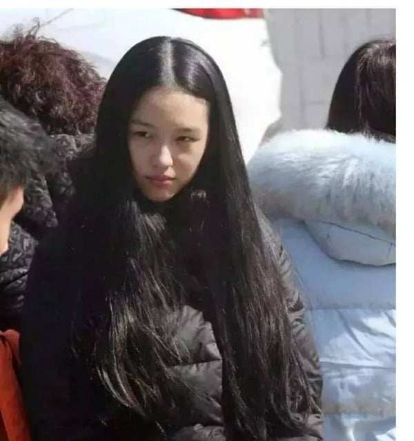 《護心》周也10個祕密!素顏去藝考美到引轟動,撞臉張婧儀,和關曉彤&王子奇竟是同學