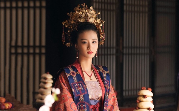 網評9位陸劇95花「代表角色」!趙露思《星漢燦爛》可愛,白鹿最經典不是《長月燼明》