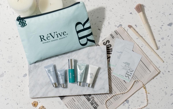 RéVive 奇肌活膚日活膚霜 4D水光真精華 光采再生活膚日霜SPF30
