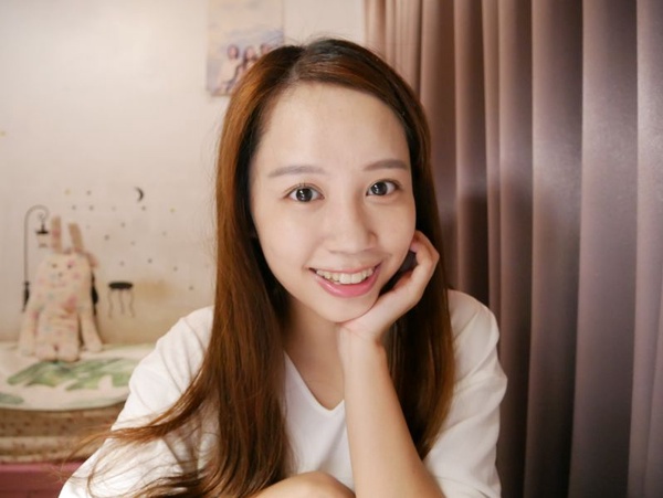 |哈娜 Hanna S.專欄|陪我一起化妝+準備出門面試!有成功錄取嗎?