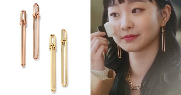 Tiffany T Smile 迷你鑲鑽項鍊 NT$72,000