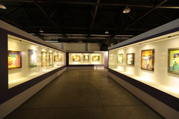 「貓美術館展」進攻高雄，獨家場景大公開~蒙娜麗莎、戴珍珠耳環的少女通通「喵化」