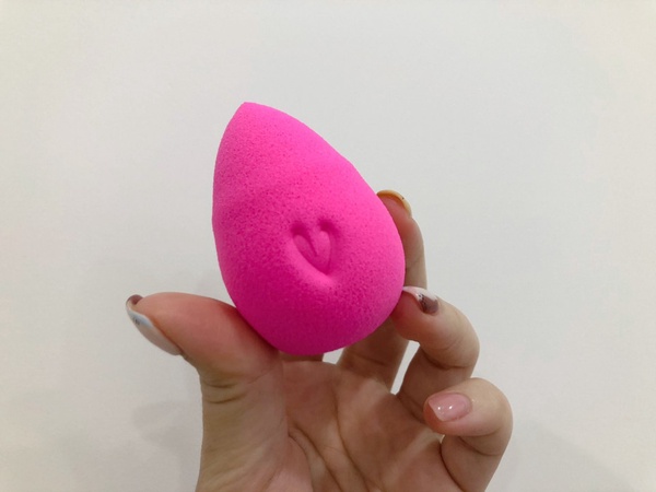美妝蛋「不吃粉、高CP值」合輯！一拍底妝超服貼，銅板價、多用途，網友熱議的美妝蛋都在這～