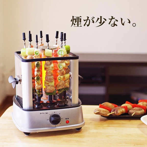 邊緣人也能在家吃串燒！日本Thanko推出「一人烤肉串機」，不用人擠人也能吃到美味串燒了～