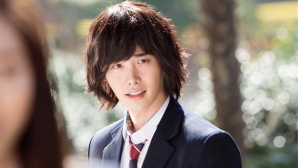 朴敘俊為戲剪阿呆頭喊「好冷」！7韓劇男星奇葩髮型，徐康俊「泡麵頭」、李敏鎬「海螺頭」根本黑歷史！