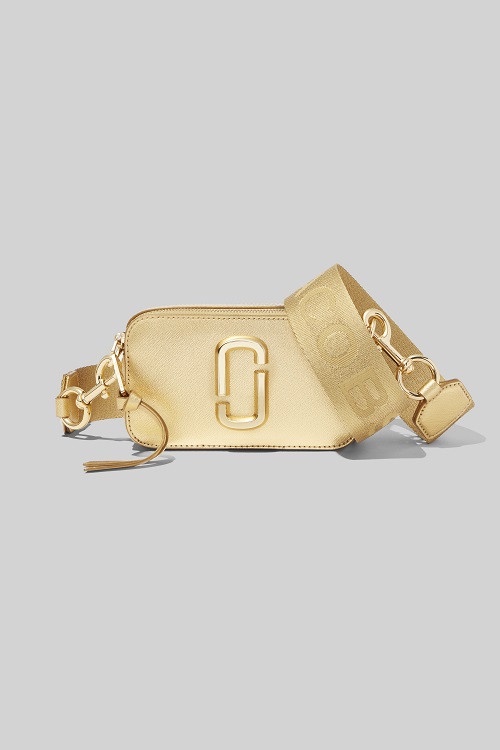 Marc Jacobs相機包升級為「單眼相機包」，2019聖誕新色獨角獸色、金色超美！