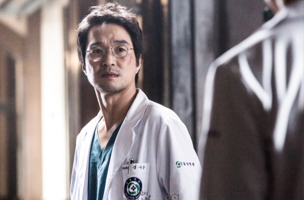 《巧克力》又一位高顏值醫生！網評「最像專業醫生」演員TOP7，宋慧喬意外評價高，「金師傅」竟不是第一！