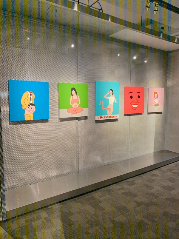 尺度大開！黑色幽默怪才畫家 Joan Cornellà再度登台開展，最諷刺惡趣味，粉絲錯過搥心肝！