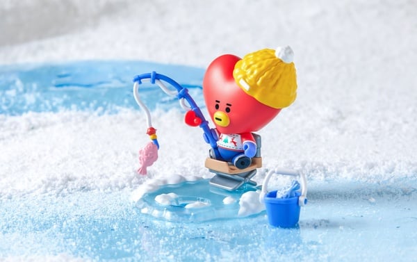 BT21聖誕新品上市！TATA、CHIMMY換上聖誕老人裝，加碼第四彈BT21盒玩，阿米們又要破財啦！