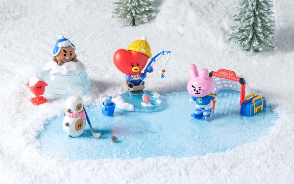 BT21聖誕新品上市!TATA、CHIMMY換上聖誕老人裝,加碼第四彈BT21盒玩,阿米們又要破財啦!