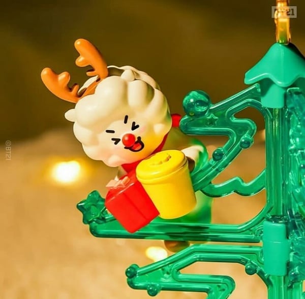 BT21聖誕新品上市！TATA、CHIMMY換上聖誕老人裝，加碼第四彈BT21盒玩，阿米們又要破財啦！
