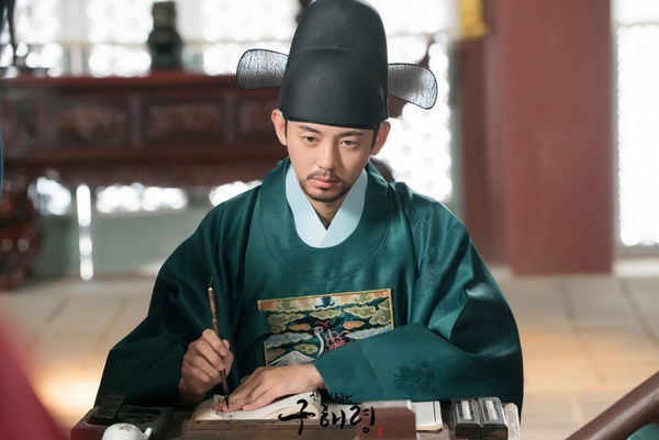 《巧克力》男二是宋慧喬「前夫」！5位韓劇萬年男二，李相燁終於翻身演男主，《丘海昤》閔奉教下部劇形象大逆轉
