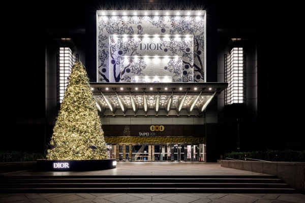 2019台北「聖誕點燈景點」總整理，台北街頭絕美聖誕燈飾，絕對讓你拍照拍到手軟～