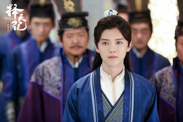 吳亦凡、楊紫合作《青簪行》官宣！10位偶像歌手的古裝造型，吳亦凡帥過鹿晗，她卻醜出新高度