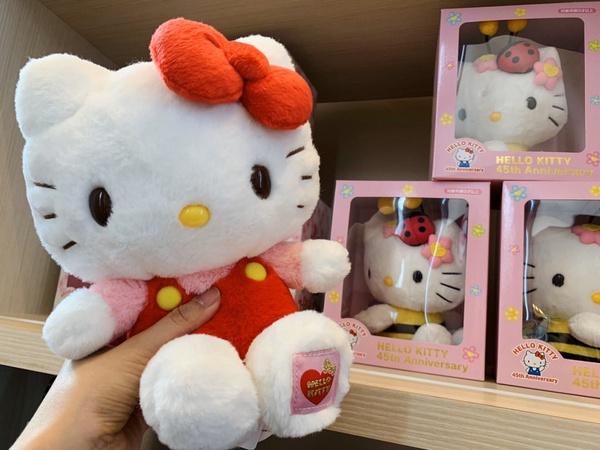 Kitty粉絲筆記!日本淡路島HELLO KITTY SHOW BOX新開幕,吃飯時還有Kitty表演給你看!