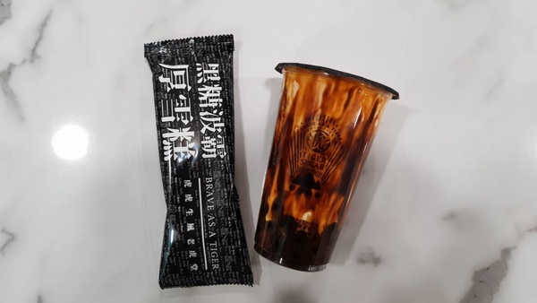 老虎堂推出冰棒！7-11「老虎堂黑糖波霸厚雪糕」整支滿滿超Q的波霸，一口咬下認真療癒