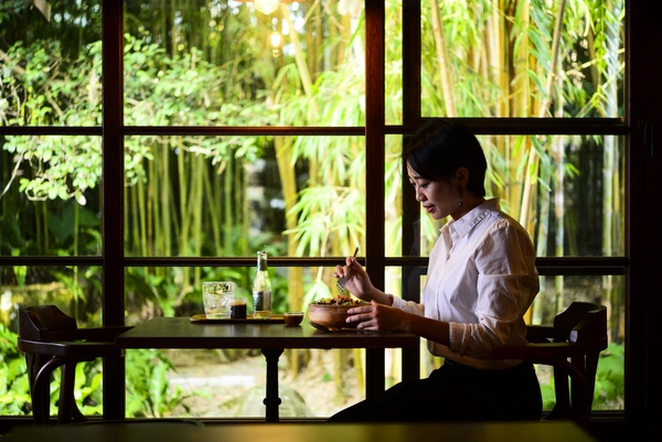cama café「豆留森林」最美咖啡秘境！3個日式造景打卡點＆超可愛的帽子拿鐵絕對必點～