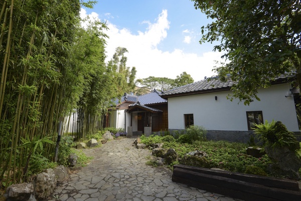 cama café「豆留森林」最美咖啡秘境！3個日式造景打卡點＆超可愛的帽子拿鐵絕對必點～