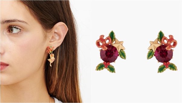 AHKAK petit ruban rose項鍊NT$15,700_AHKAK ruban diamond戒指NT$90,600_AHKAK petit ruban rose耳環NT$50,300