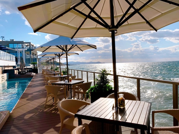 看得到瀨戶內海的鬆餅店！淡路島「幸せのパンケーキ」新開幕，邊看無敵海景邊吃鬆餅！