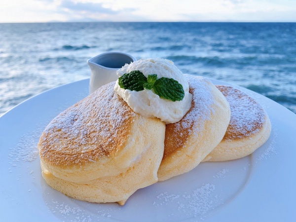 看得到瀨戶內海的鬆餅店！淡路島「幸せのパンケーキ」新開幕，邊看無敵海景邊吃鬆餅！