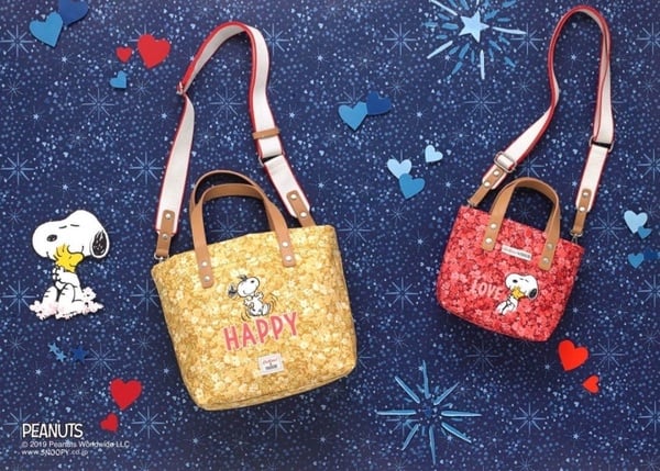 Cath Kidston X Peanuts 史努比聖誕聯名系列，史努比托特包、側背包閃亮登場！