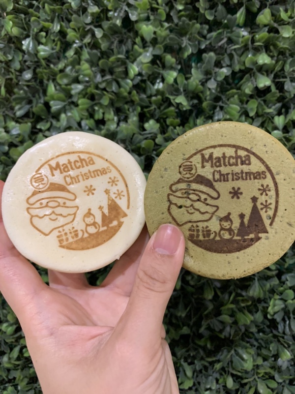 一〇八抹茶茶廊推聖誕甜點，白麻吉抹茶巧克力大判燒必吃，還有杏仁豆腐買一送一