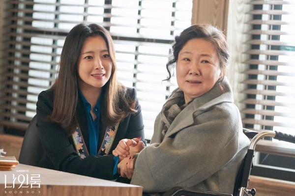 徐玄振《Black Dog》飆戲羅美蘭！5演員對戲老戲骨，南柱赫被金惠子叫「歐爸」毫不違和