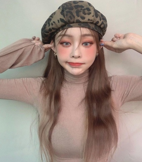 秋冬女星「奶茶髮色」範本！太妍、秀智髮色超顯白，PONY漸變奶茶色嫩到像未成年！