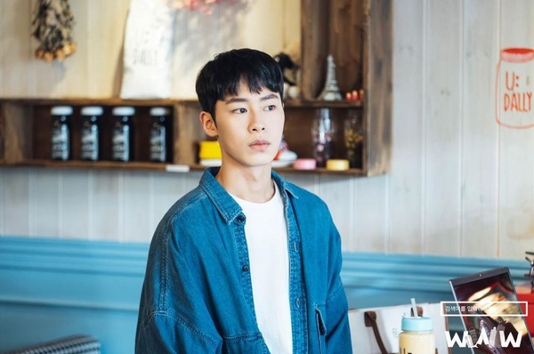 李宰旭今天受愛奇藝之邀旋風訪台，這次的台灣行是他的首次海外活動。
