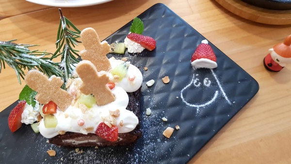 Moomin café 嚕嚕米主題餐廳「聖誕節限定套餐」！超萌造型手工餅乾絕對必敗