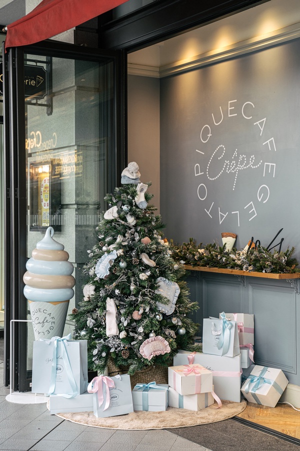 gelato pique café 與日本同步推「紅色莓果起司蛋糕可麗餅」，浪漫聖誕小屋好好拍！