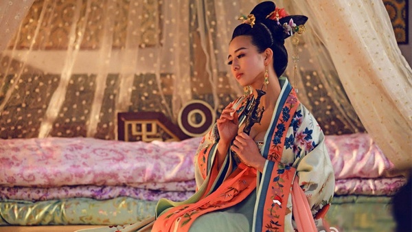 古裝劇9對「為愛反目的塑料姐妹情」！《延禧》魏瓔珞、《如懿傳》海蘭百年難得好閨蜜