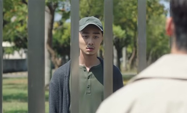 《想見你》「老子維」現身？網友分析5大謎團，穿越關鍵是隨身聽？兇手身分可能是他？