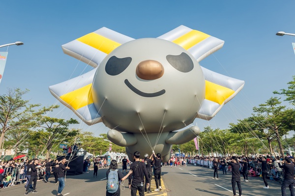 超巨大卡娜赫拉、Hello Kitty、史努比氣球！2019「OPEN!大氣球遊行」蠟筆小新也會現身