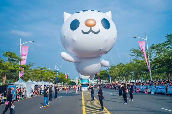 超巨大卡娜赫拉、Hello Kitty、史努比氣球！2019「OPEN!大氣球遊行」蠟筆小新也會現身